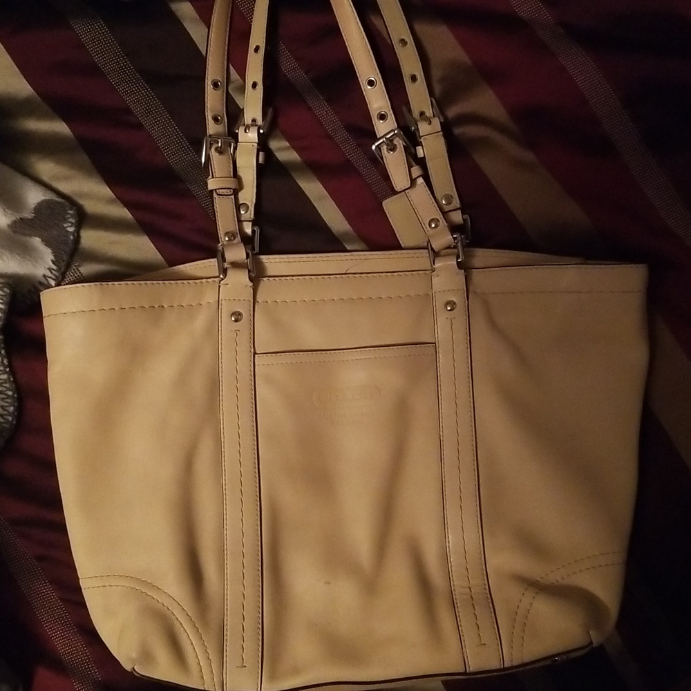 Womens COACH purse